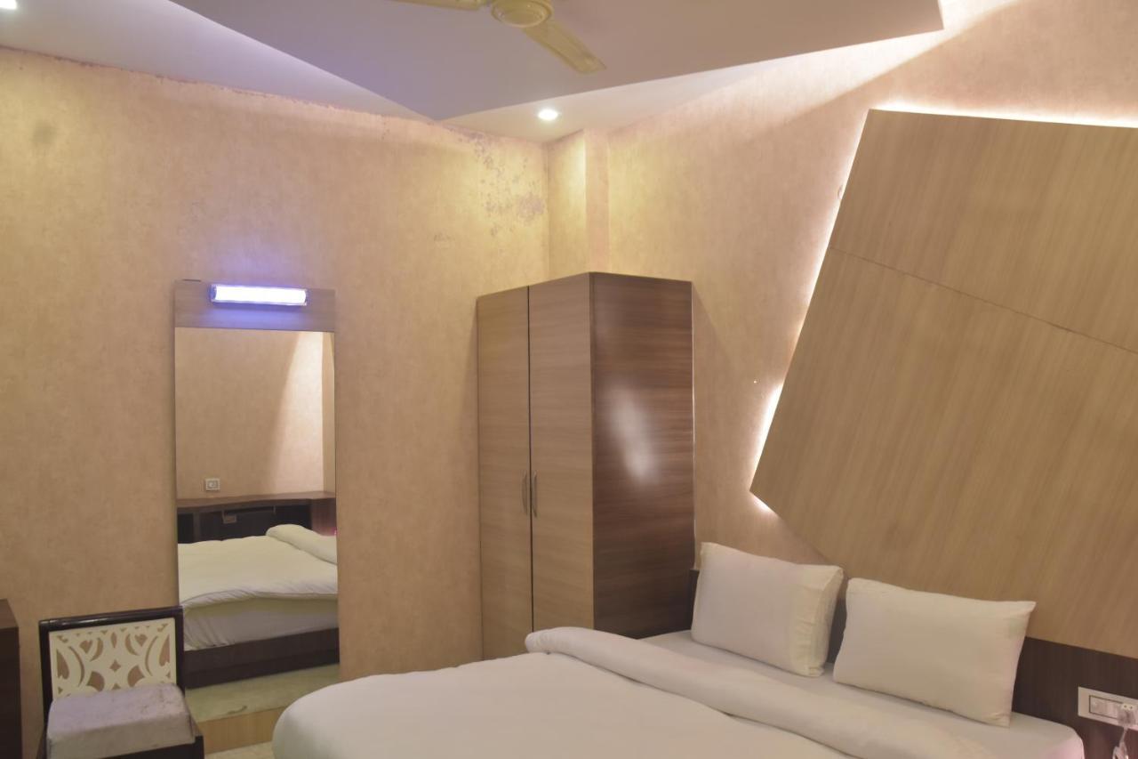 Hotel Mahendra Plaza Hardoi 外观 照片