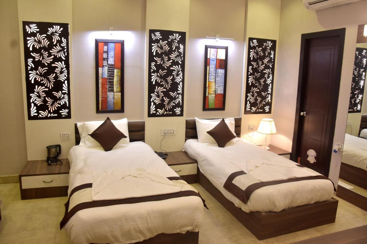 Hotel Mahendra Plaza Hardoi 外观 照片